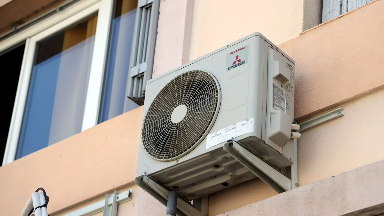 VRAI OU FAUX. Est-il prouvé que la climatisation est "nocive pour l'écologie" ?