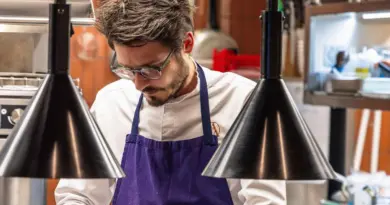 Vacances en Gironde : un tour chez Alexandre Baumard qui valorise les ressources aquitaines