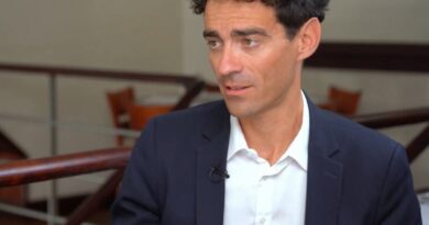 Valence. « Ce que je cherche à montrer, ce sont des réalités », le député Paul Christophle signe un documentaire sur les étrangers en France