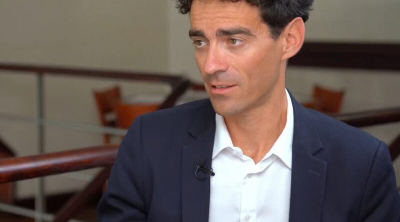 Valence. « Ce que je cherche à montrer, ce sont des réalités », le député Paul Christophle signe un documentaire sur les étrangers en France