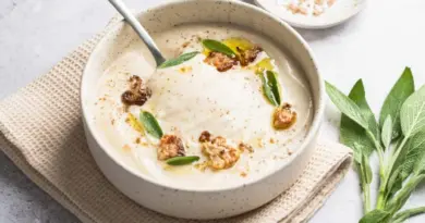 Découvrez une délicieuse recette de velouté au chou-fleur, simple et réconfortante, parfaite pour toutes les saisons. Une option idéale pour un repas léger, facile et plein de saveurs !