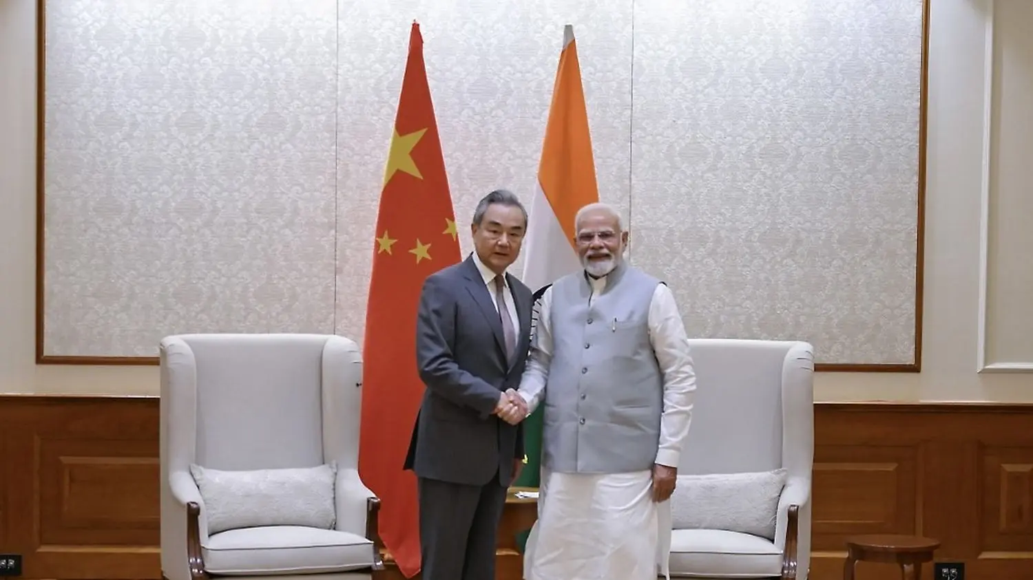 Vers une reprise des vols directs entre la Chine et l'Inde "dès que possible", après cinq ans de suspension