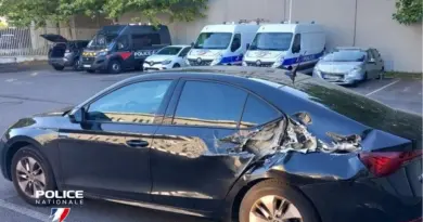 Violences contre trois véhicules de police : un homme mis en examen pour tentative de meurtre