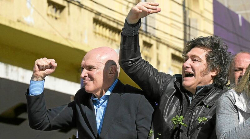 Visé par des jets de projectiles, le président argentin Milei a été exfiltré et est indemne
