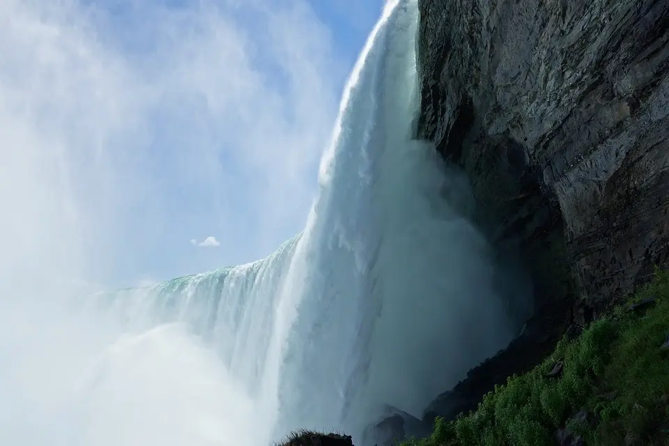 Canada, nature, mountains, Niagara Falls, Northern Lights, maple leaf, cityscape
