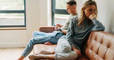 Vous pensiez bien faire Ce geste ‘romantique’ détruit lentement votre couple