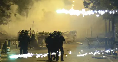 brutalité policière en arménie : l’institut aram manoukian dévoile un rapport accablant