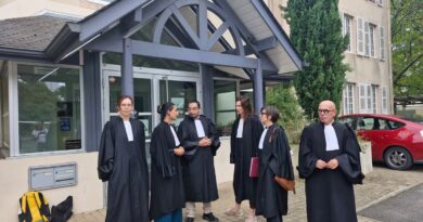 10 septembre à Pau : des avocats gagnent leur référé pour suspendre l'arrêté qui autorise l'usage du drone - ici