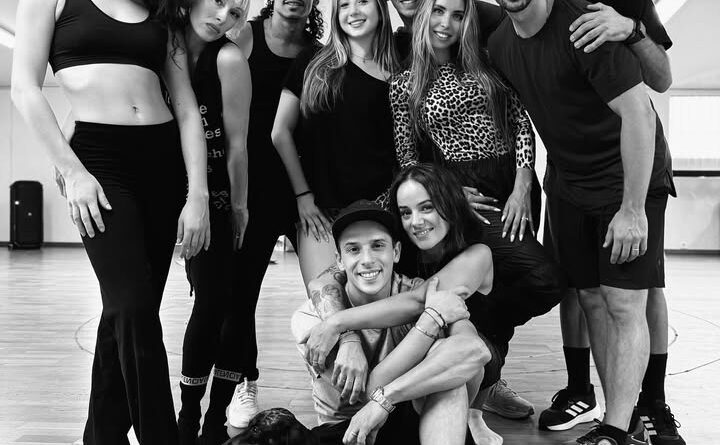 Photos from Alizée's post