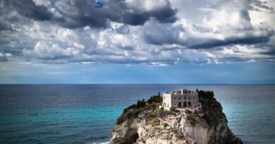 Corse, Ajaccio, Bastia, mountain, beach, sea, cliff, village, maquis, landscape