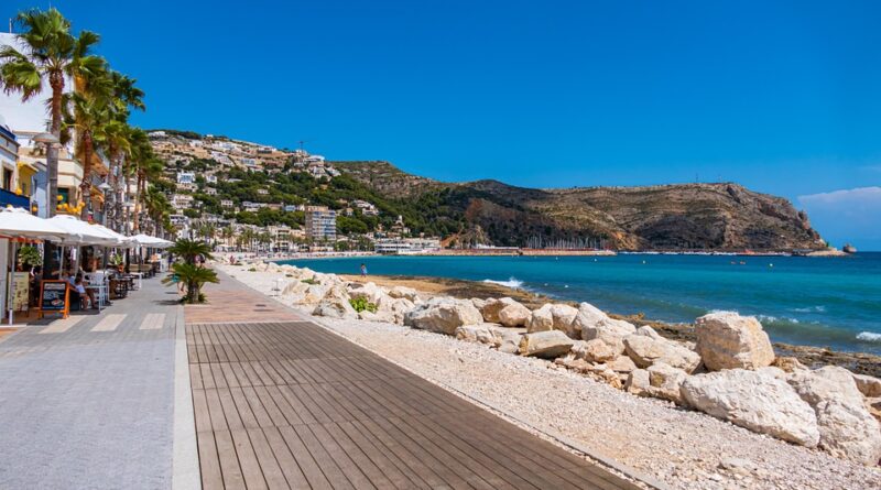 Corse, Ajaccio, Bastia, mountain, beach, sea, cliff, village, maquis, landscape