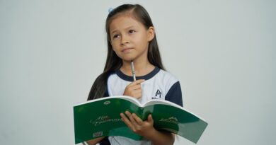 education,school,learning,student,teacher,classroom,university,books,knowledge,study