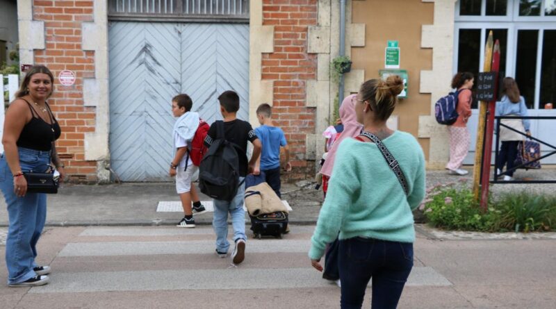À Bagas, le symbole des villages qui luttent pour conserver une école, « cœur battant de la commune »