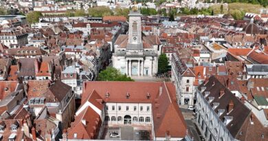 À Besançon, la mairie ferme les commentaires Facebook à six mois des municipales, l'opposition s'indigne