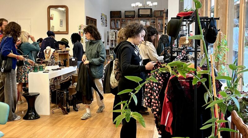 À Montreuil, La Venelle dépoussière la seconde main et offre un cadre pérenne aux activités ESS