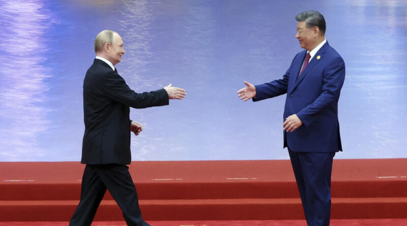 À Pékin, Vladimir Poutine et Xi Jinping affichent à nouveau leur unité face aux pressions occidentales
