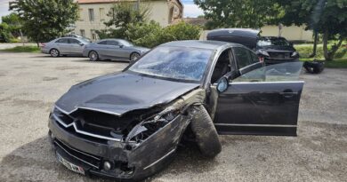 L'état du véhicule montre la violence du choc