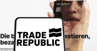Arnaques : "J'ai plus un rond. J'ai laissé là-dedans 539.000 euros", un Alsacien perd ses économies dans un site miroir - ici