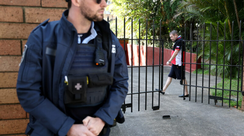 Australie : un homme arrêté après avoir forcé l’enceinte du consulat russe en voiture