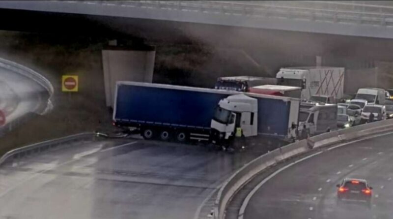 Autoroute A10 : la circulation est désormais rétablie au niveau d'Orléans sur deux voies