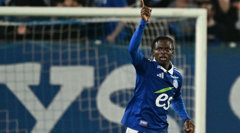 Bakwa file finalement à Nottingham, deux ailiers débarquent à Strasbourg, la folle conclusion du mercato du Racing - ici