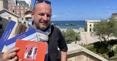 Biarritz : l’historien Jean-Loup Ménochet retrace l’histoire de la ville dans une série de carnets
