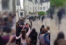 "Bloquons tout" : à Tours, des lycéens de Paul-Louis Courier délogés à coups de matraque par les forces de l'ordre - ici