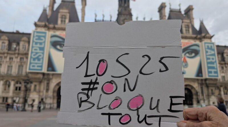 "Bloquons tout" : au "pot de départ" de François Bayrou à Paris, "on prépare le mouvement du 10 septembre"