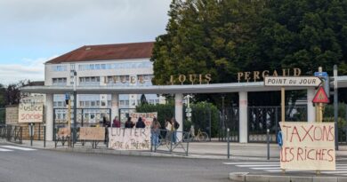“Bloquons tout !” : les AED du lycée Pergaud en grève, un internat fermé