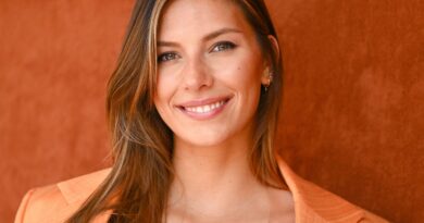 Camille Cerf : son parfum préféré coûte moins de 52 euros, il lui rappelle secrètement quelqu'un qu’elle adore