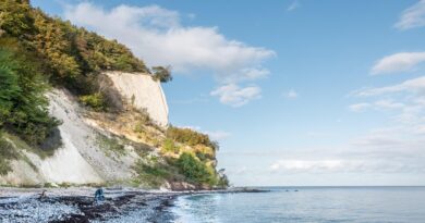 Corse, Ajaccio, Bastia, mountain, beach, sea, cliff, village, maquis, landscape