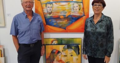 Depuis 30 ans, Jeannette Guichard-Bunel expose ses toiles de peinture dans le monde entier