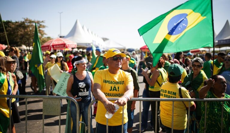 Des dizaines de milliers de partisans de Bolsonaro dans la rue avant le verdict de la Cour suprême
