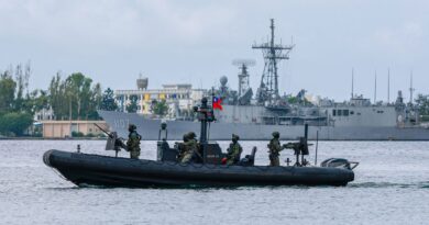 Détroit de Taïwan : Pékin dénonce le passage de navires américain et britannique