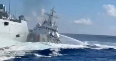 Deux navires chinois se heurtent en poursuivant un patrouilleur philippin