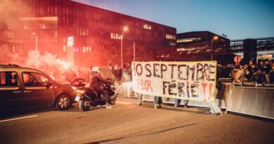 EN IMAGES - Bloquons tout: la colère dans la rue