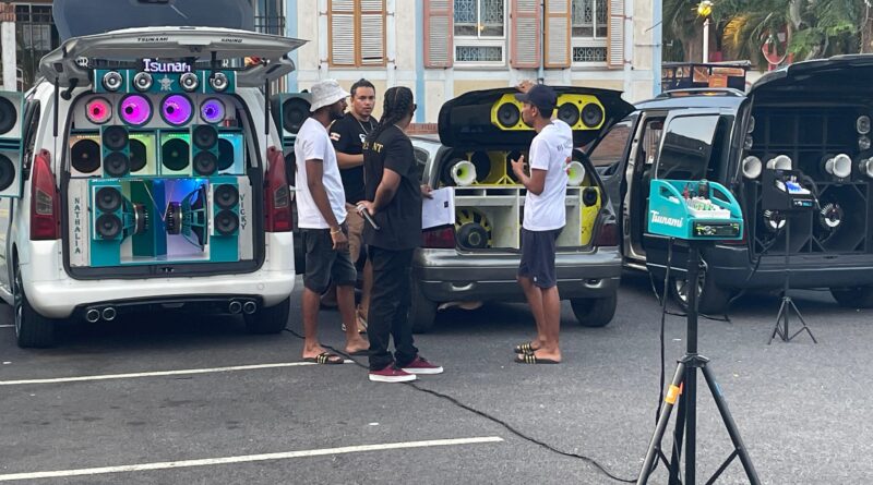 EN IMAGES : Les passionnés de tunning se retrouvent à Cayenne