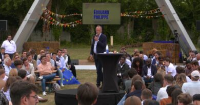 Edouard Philippe rassemble ses jeunes troupes à Sucy-en-Brie