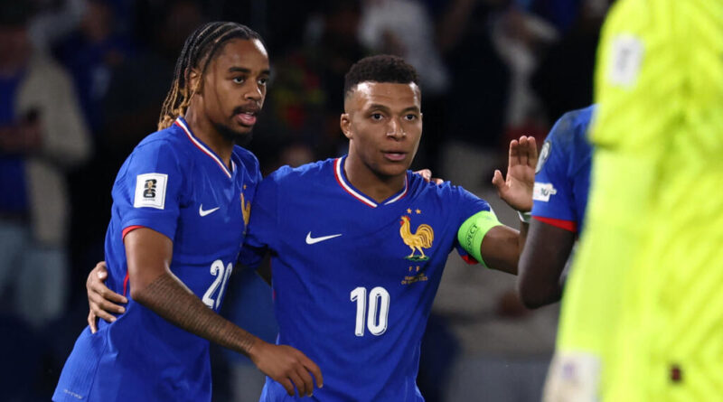 Éliminatoires Mondial 2026: l'équipe de France se fait peur mais s'en sort contre l'Islande