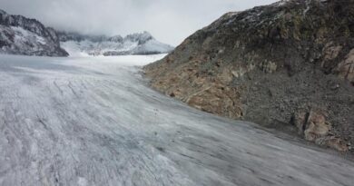 En Suisse, la fonte des glaciers menace villages et habitants