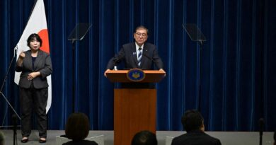 Englué dans une crise politique, le Premier ministre japonais démissionne avec fracas