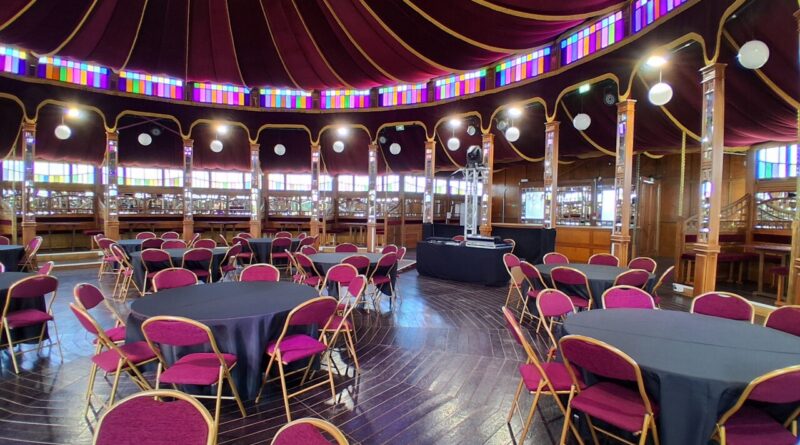 Essonne : cette ville inaugure son "Magic Mirrors", un nouveau lieu de rencontre, de convivialité