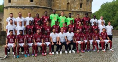 FC Metz : une photo d'équipe pluvieuse, une saison heureuse ?  - ici