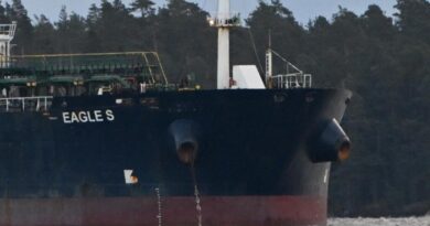 Finlande : trois marins d'un pétrolier inculpés pour sabotage de câbles en mer Baltique