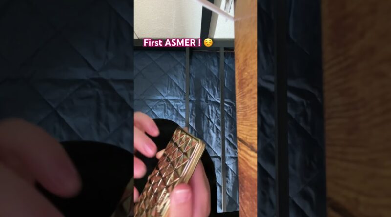 First ASMER Tarte palette 🎨 ! 😊😄🌸  #asmr #asmrtappingnotalking #eyeshadowpalette #tarte