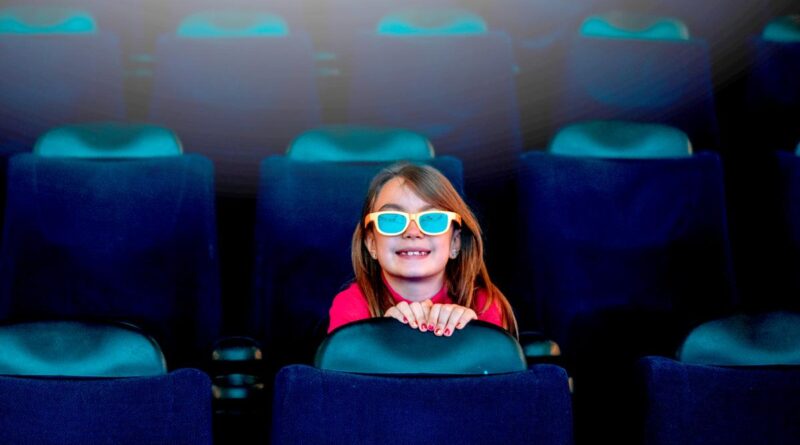 “Fléau de la surexposition aux écrans” : les pistes du rapport sur l’éducation au cinéma et à l’image