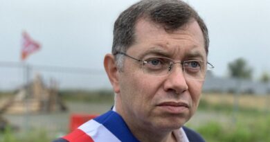 Gouvernement : Jean-Paul Vermot, le maire socialiste de Morlaix, pointe le "crépuscule du macronisme"  - ici