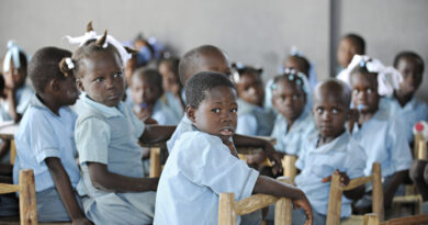 Haïti : la rentrée scolaire reportée au 1er octobre fait polémique dans un pays en crise