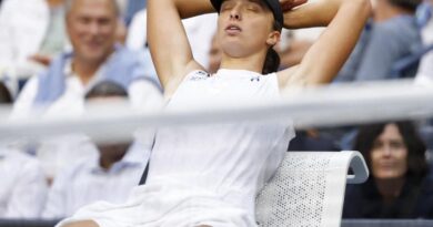 Iga Swiatek, éliminée en quarts de finale de l'US Open : « Je ne pouvais pas gagner en servant comme ça »