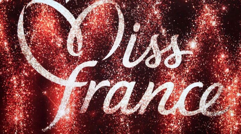«Il fallait sourire, même en pleine agression» : la sortie d’un livre sur un potentiel #MeToo Miss France suscite la controverse